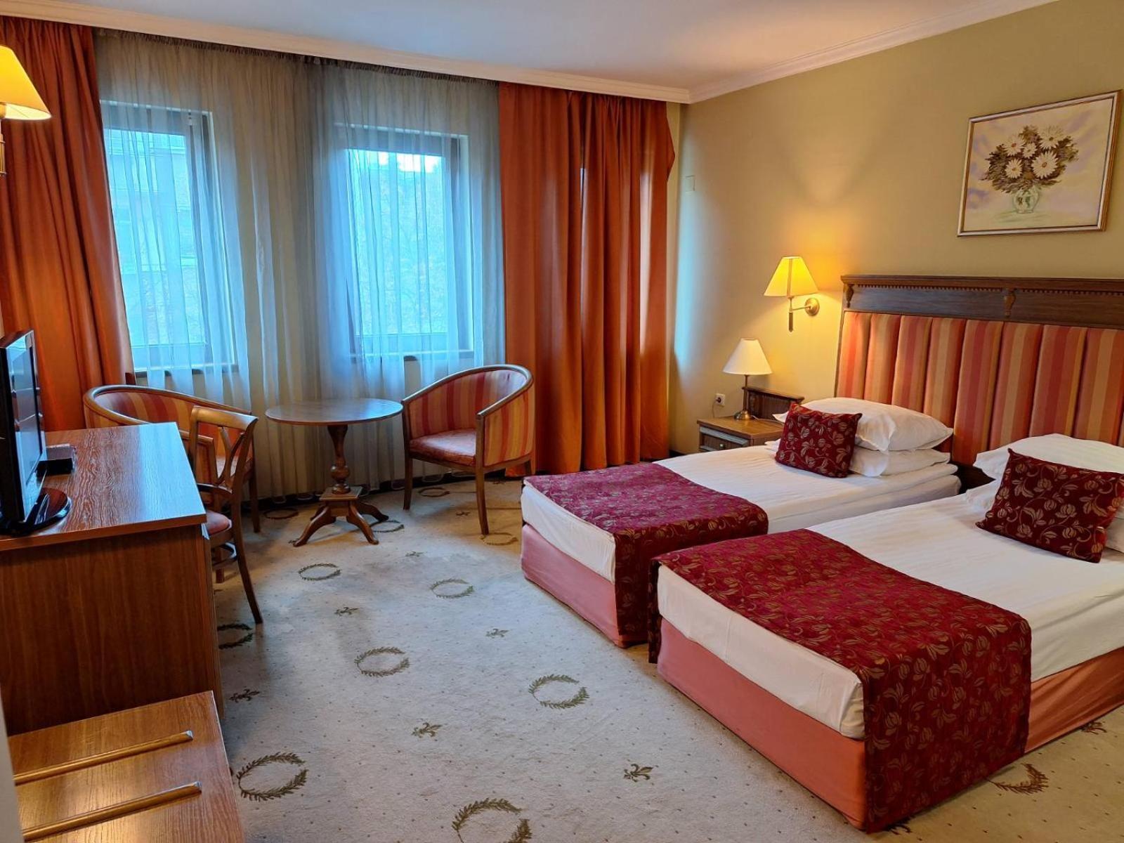 Hotel Efir à Stara Zagora Extérieur photo